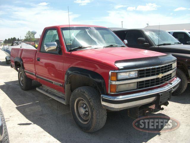 1993 Chevrolet K2500_1.jpg